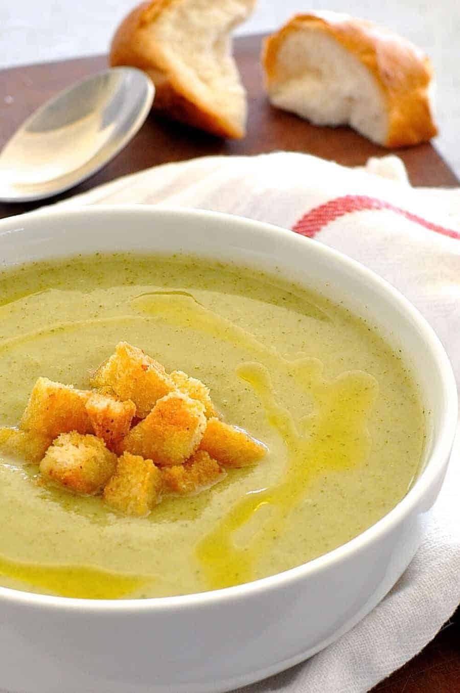 Creamy Healthy Broccoli Soup