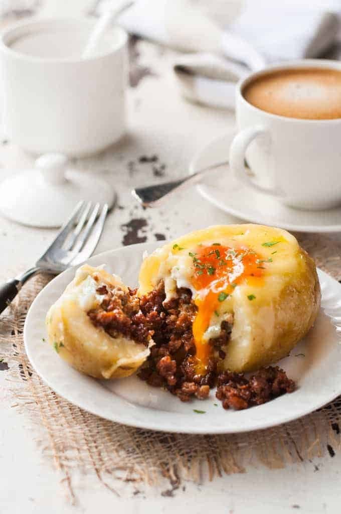Sausage and Egg Stuffed Potatoes